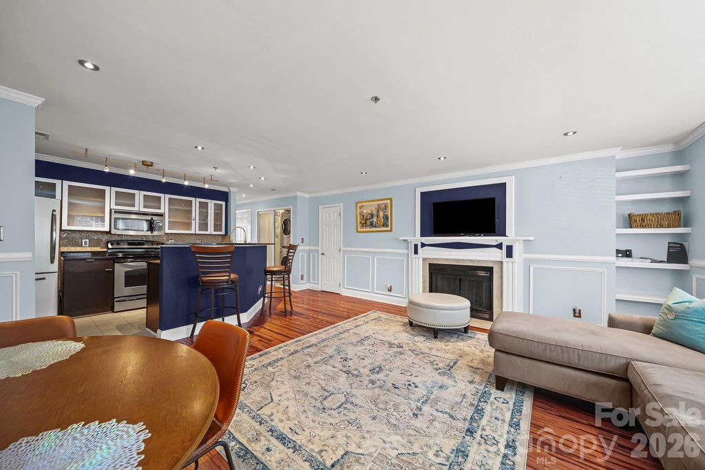 517 N Graham Street 2F, Charlotte, NC 28202