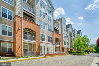 2701 BELLFOREST CT #303, Vienna, VA 22180
