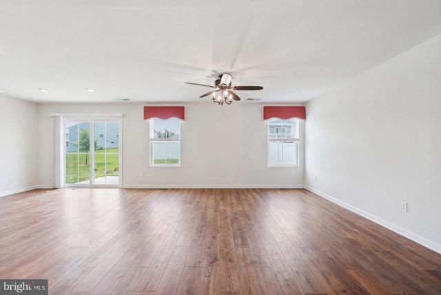 301 RUSHBROOK RD, Martinsburg, WV 25403