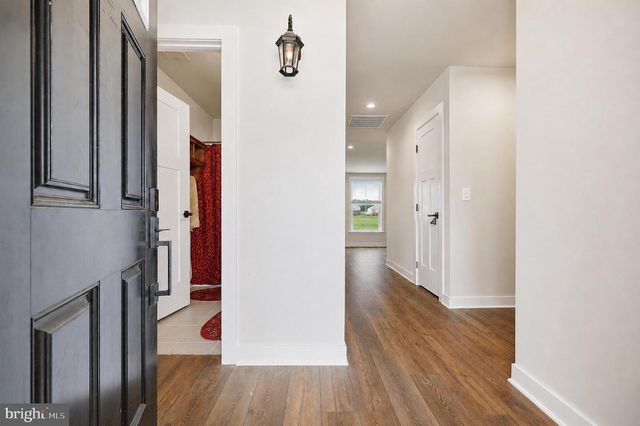 301 RUSHBROOK RD, Martinsburg, WV 25403