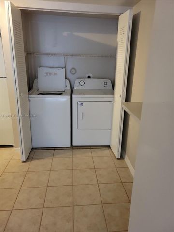 4195 N Haverhill Rd 315, West Palm Beach, FL 33417