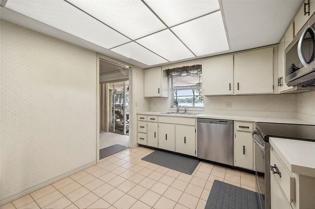 6720 BAY SHORE DRIVE, St Cloud, FL 34771