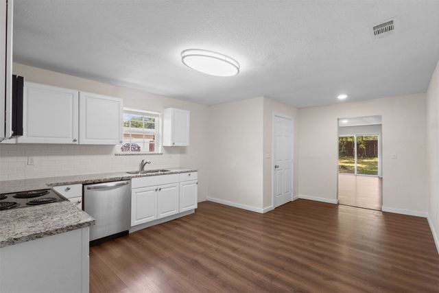 431 W Texas Street, Denison, TX 75020