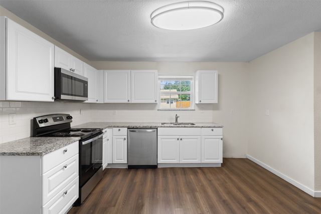 431 W Texas Street, Denison, TX 75020