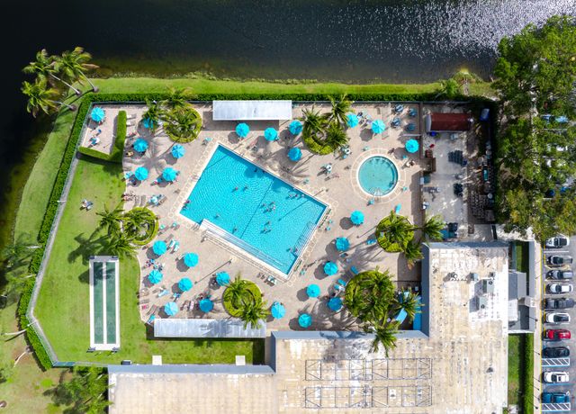 233 Brittany F, Delray Beach, FL 33446