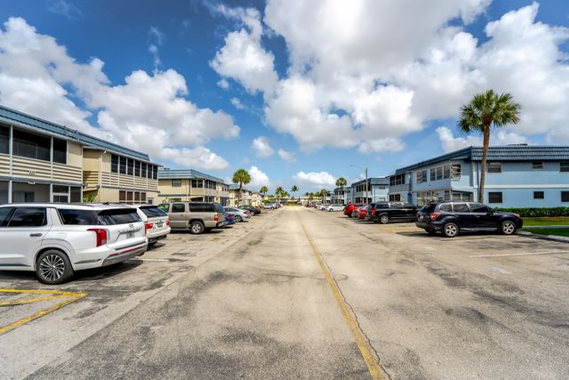 233 Brittany F, Delray Beach, FL 33446