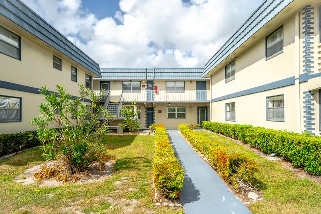 233 Brittany F, Delray Beach, FL 33446