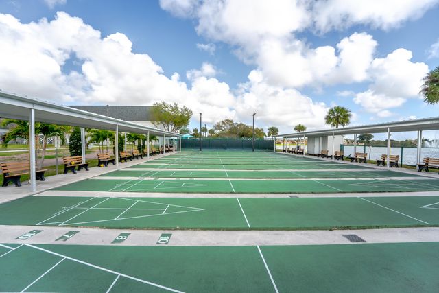 233 Brittany F, Delray Beach, FL 33446