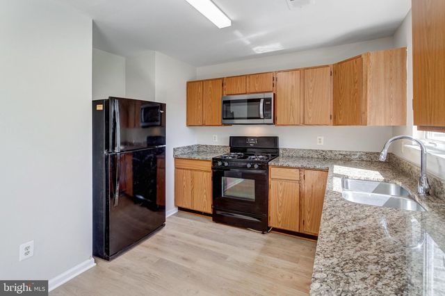 6489 MCCOY RD, Centreville, VA 20121
