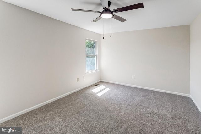 6489 MCCOY RD, Centreville, VA 20121