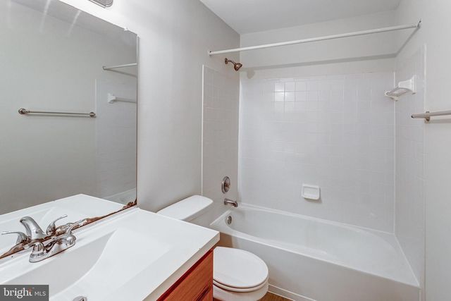 6489 MCCOY RD, Centreville, VA 20121