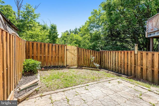 6489 MCCOY RD, Centreville, VA 20121