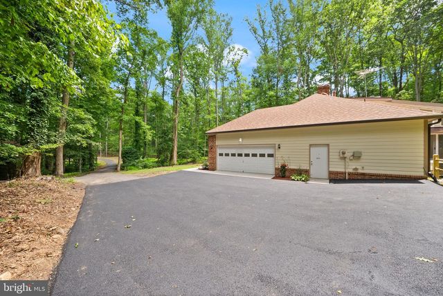 6511 COMMONWEALTH CT, Manassas, VA 20112