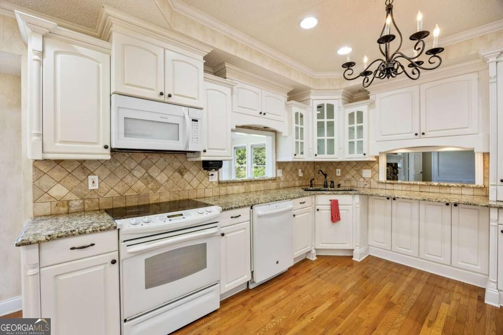 1977 Johnson Ferry Road, Marietta, GA 30062 — photo 2