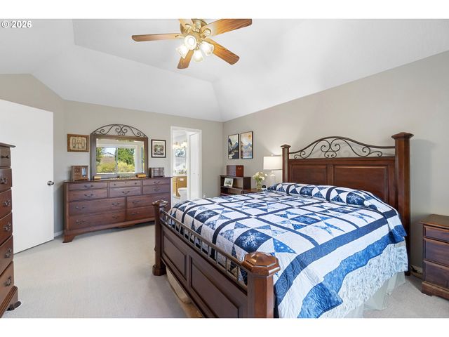 12207 Sw MILLVIEW Ct, Tigard, OR 97223