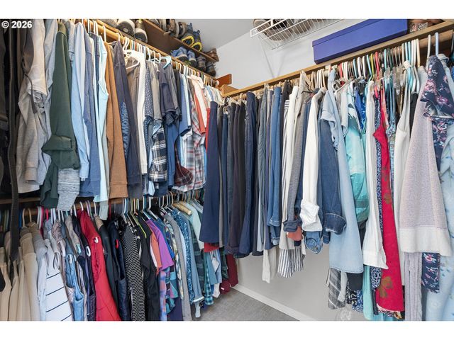 12207 Sw MILLVIEW Ct, Tigard, OR 97223