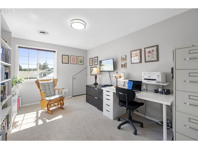 12207 Sw MILLVIEW Ct, Tigard, OR 97223