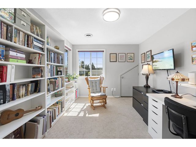 12207 Sw MILLVIEW Ct, Tigard, OR 97223