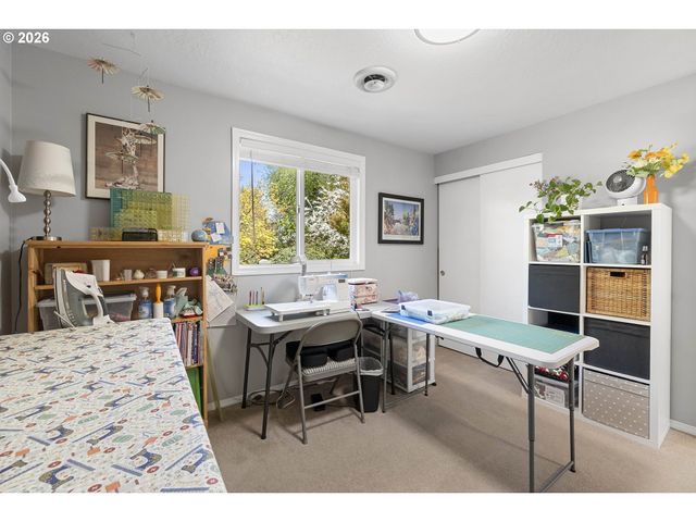 12207 Sw MILLVIEW Ct, Tigard, OR 97223