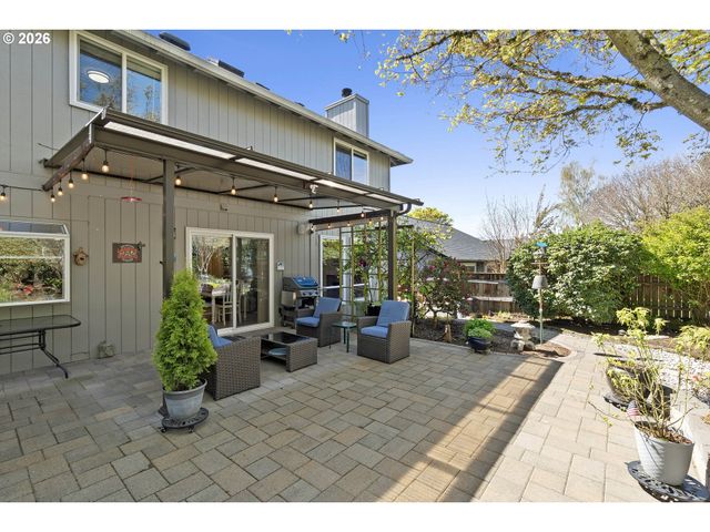 12207 Sw MILLVIEW Ct, Tigard, OR 97223