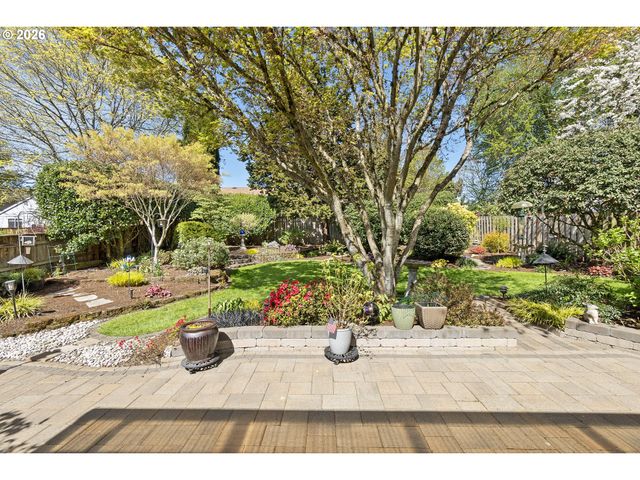 12207 Sw MILLVIEW Ct, Tigard, OR 97223