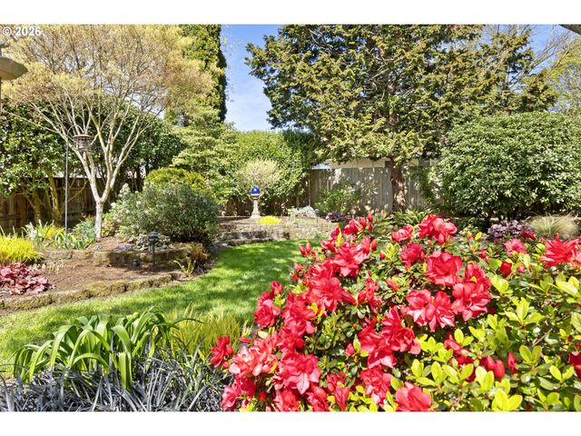 12207 Sw MILLVIEW Ct, Tigard, OR 97223