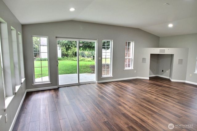 22512 SE 218th Street, Maple Valley, WA 98038