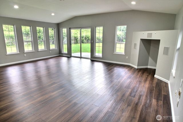22512 SE 218th Street, Maple Valley, WA 98038