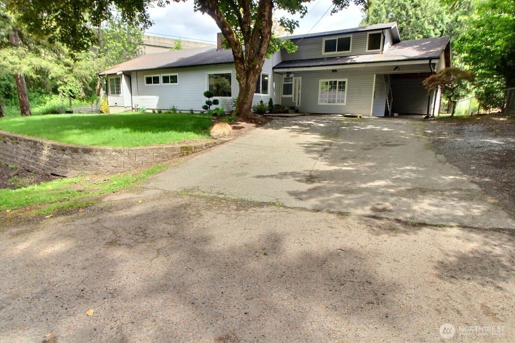 22512 SE 218th Street, Maple Valley, WA 98038
