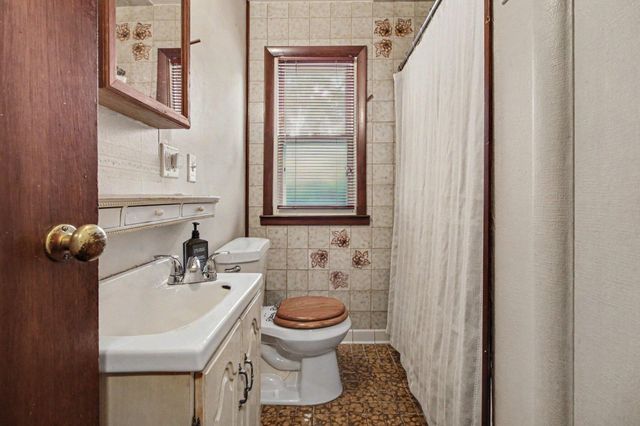 612 Greenlawn Street, Ypsilanti Twp, MI 48198