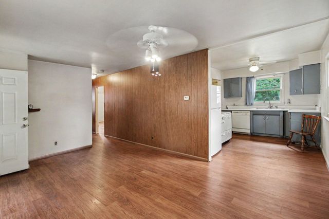 612 Greenlawn Street, Ypsilanti Twp, MI 48198