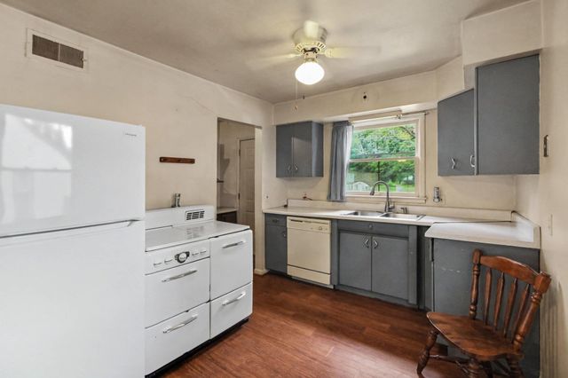 612 Greenlawn Street, Ypsilanti Twp, MI 48198