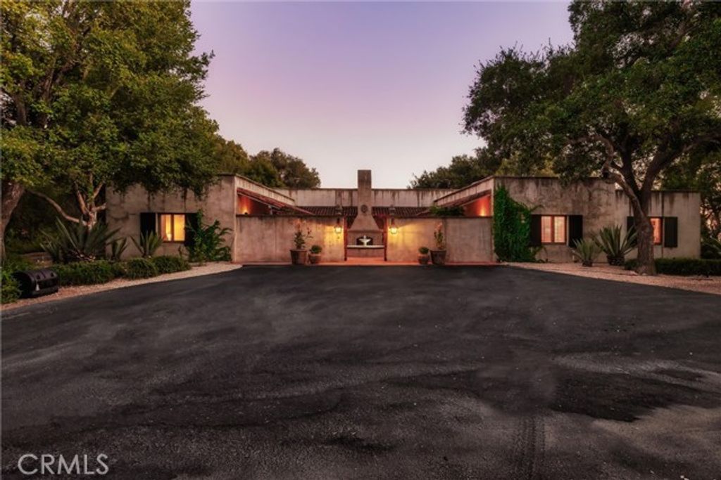 3595 Oak Trail Rd, Santa Ynez, CA 93460