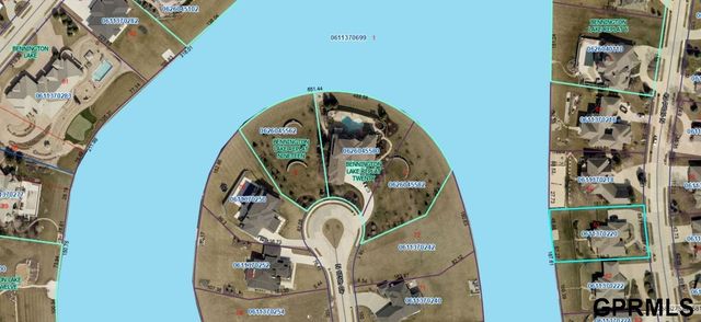 11821 N 175 Circles, Bennington, NE 68007