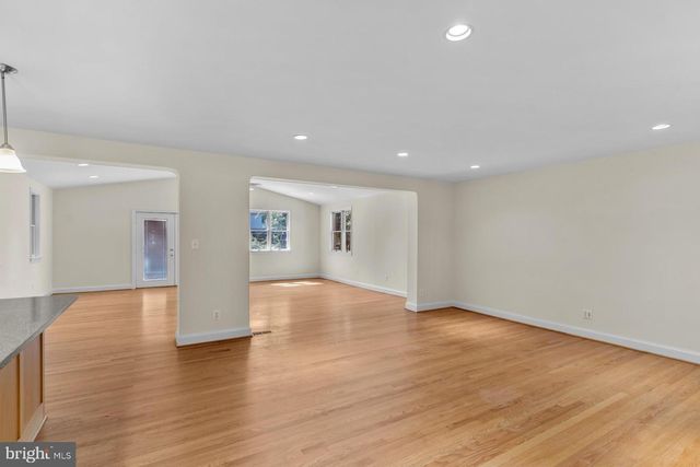 5534 17TH ST N, Arlington, VA 22205