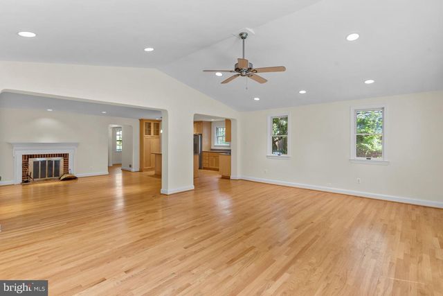 5534 17TH ST N, Arlington, VA 22205