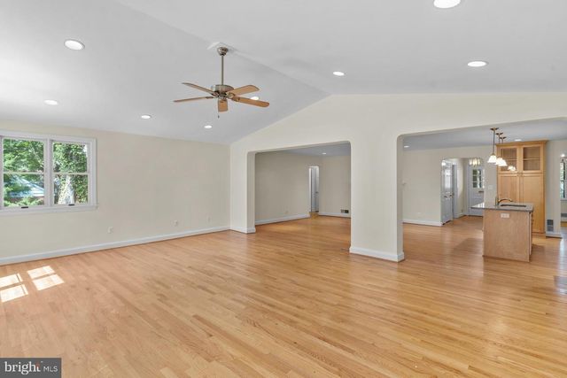 5534 17TH ST N, Arlington, VA 22205