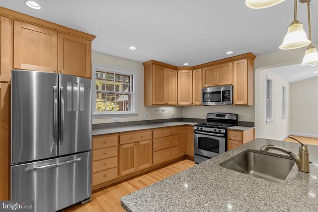 5534 17TH ST N, Arlington, VA 22205