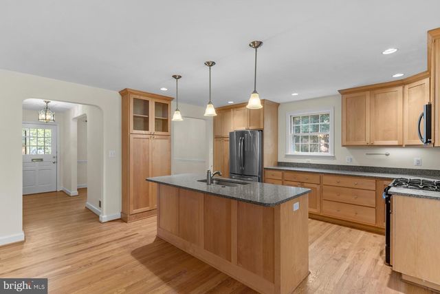 5534 17TH ST N, Arlington, VA 22205