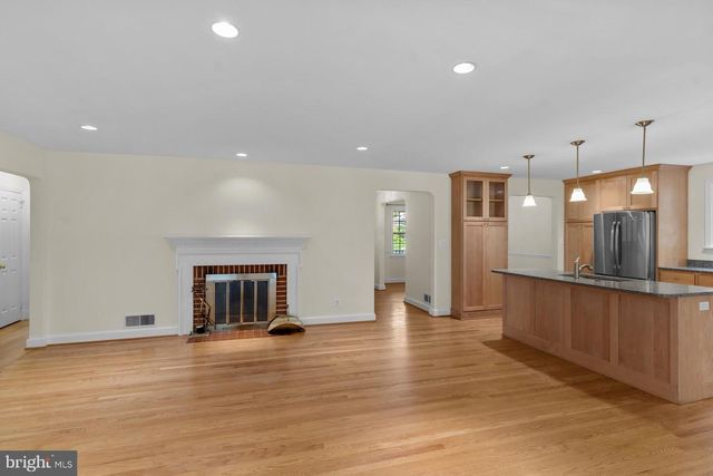 5534 17TH ST N, Arlington, VA 22205