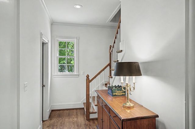 6111 Hickory Valley Rd, Nashville, TN 37205