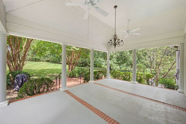 6111 Hickory Valley Rd, Nashville, TN 37205
