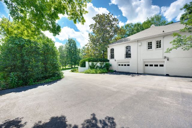 6111 Hickory Valley Rd, Nashville, TN 37205