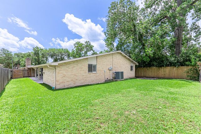 15510 Sierra Valle Drive, Houston, TX 77083