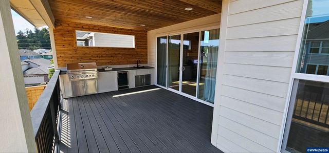 Model B Ballyntyne Rd, Salem, OR 97302