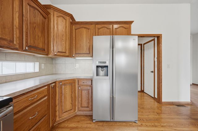837 N Bracken Cir, Wichita, KS 67206