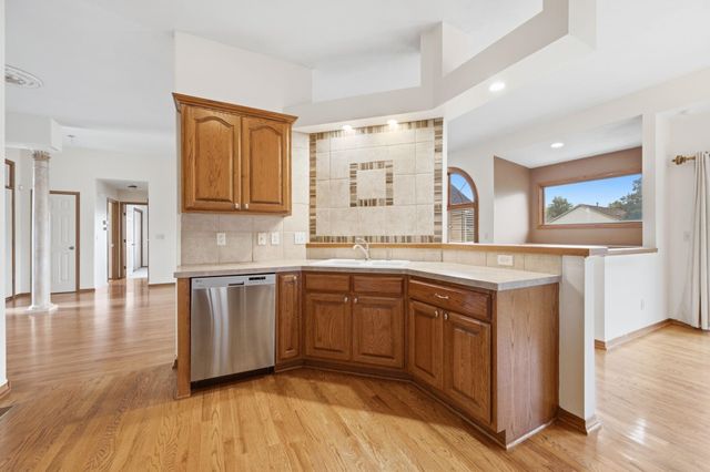 837 N Bracken Cir, Wichita, KS 67206