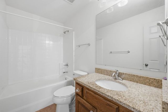 837 N Bracken Cir, Wichita, KS 67206