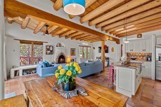 996 Paseo Del Sur, Santa Fe, NM 87501