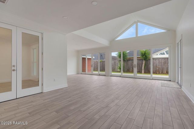 103 Touraine Circle, Lafayette, LA 70501